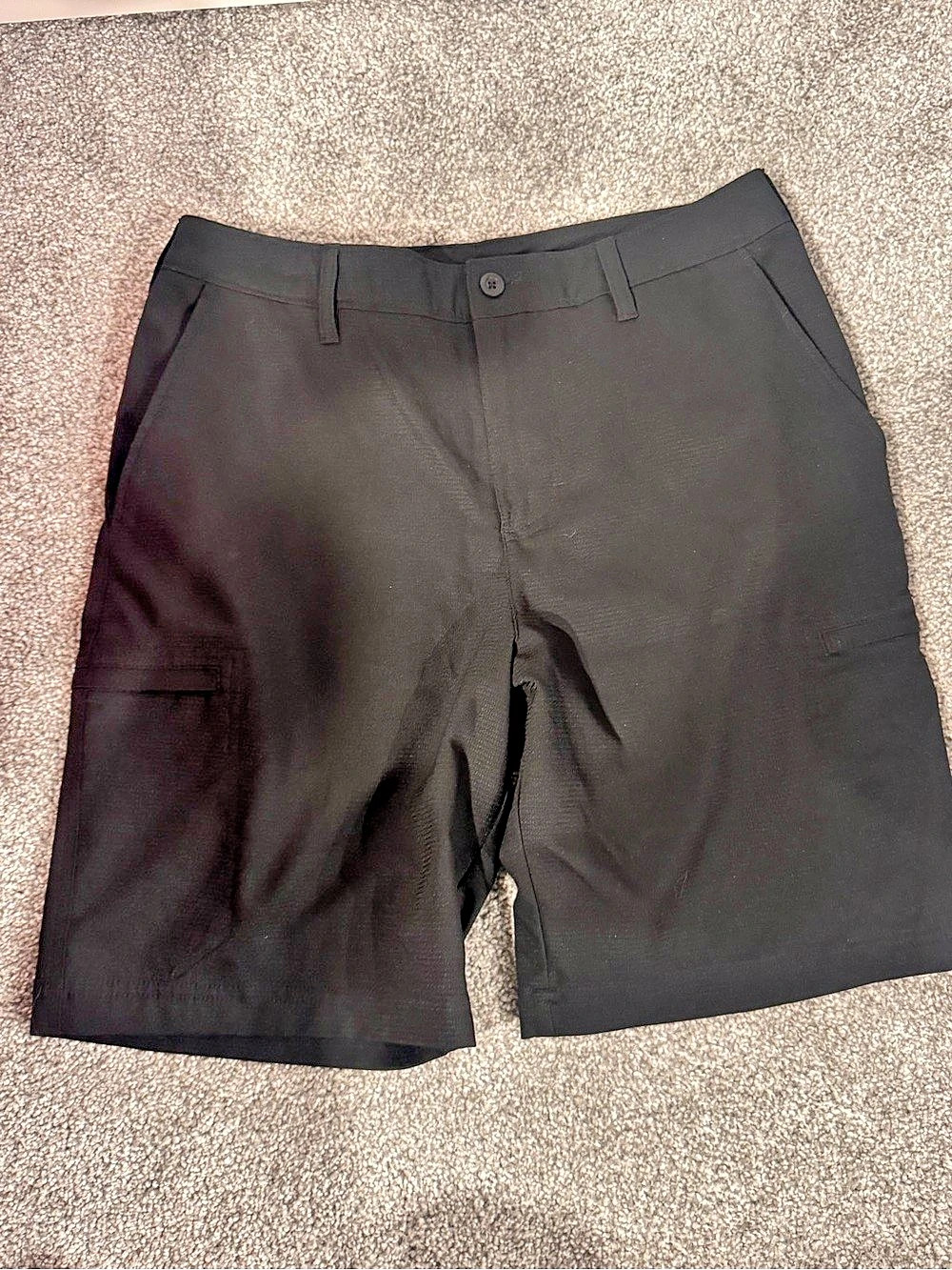 Men's Black Shorts Size 30W